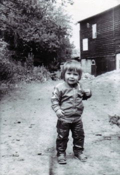  1974 • Petite enfance en Allemagne. Source: photothèque privée. 